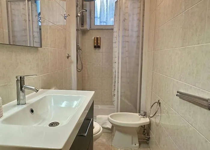 Golden Luxury - San Giovanni - 3 Min To Colosseum *