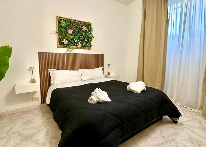 Golden Luxury - San Giovanni - 3 Min To Colosseum Rzym